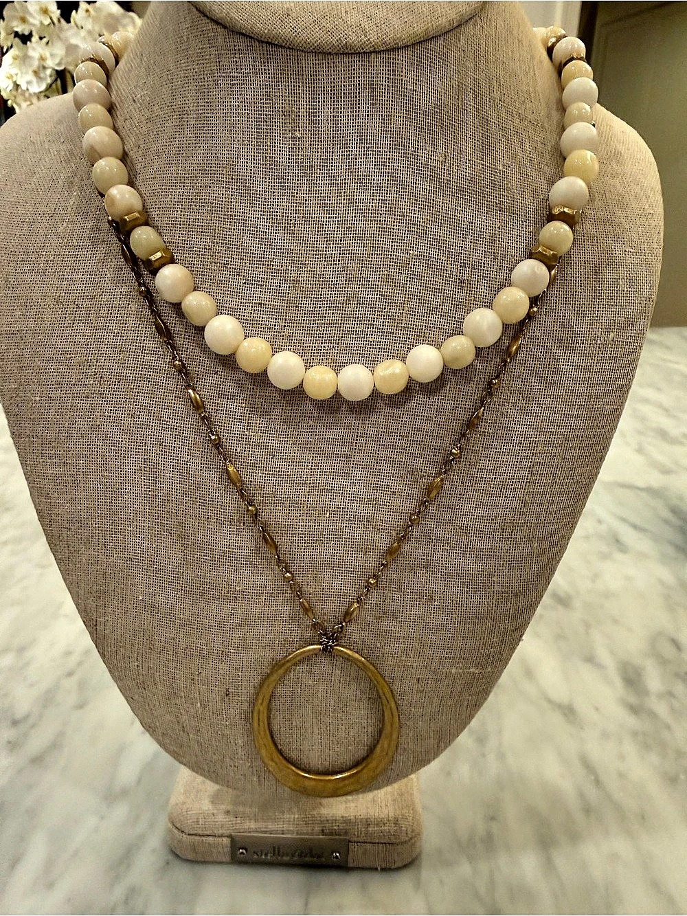 Stella & Dot Natia Layered Necklace Gold Ivory Beaded Pendant Original Box